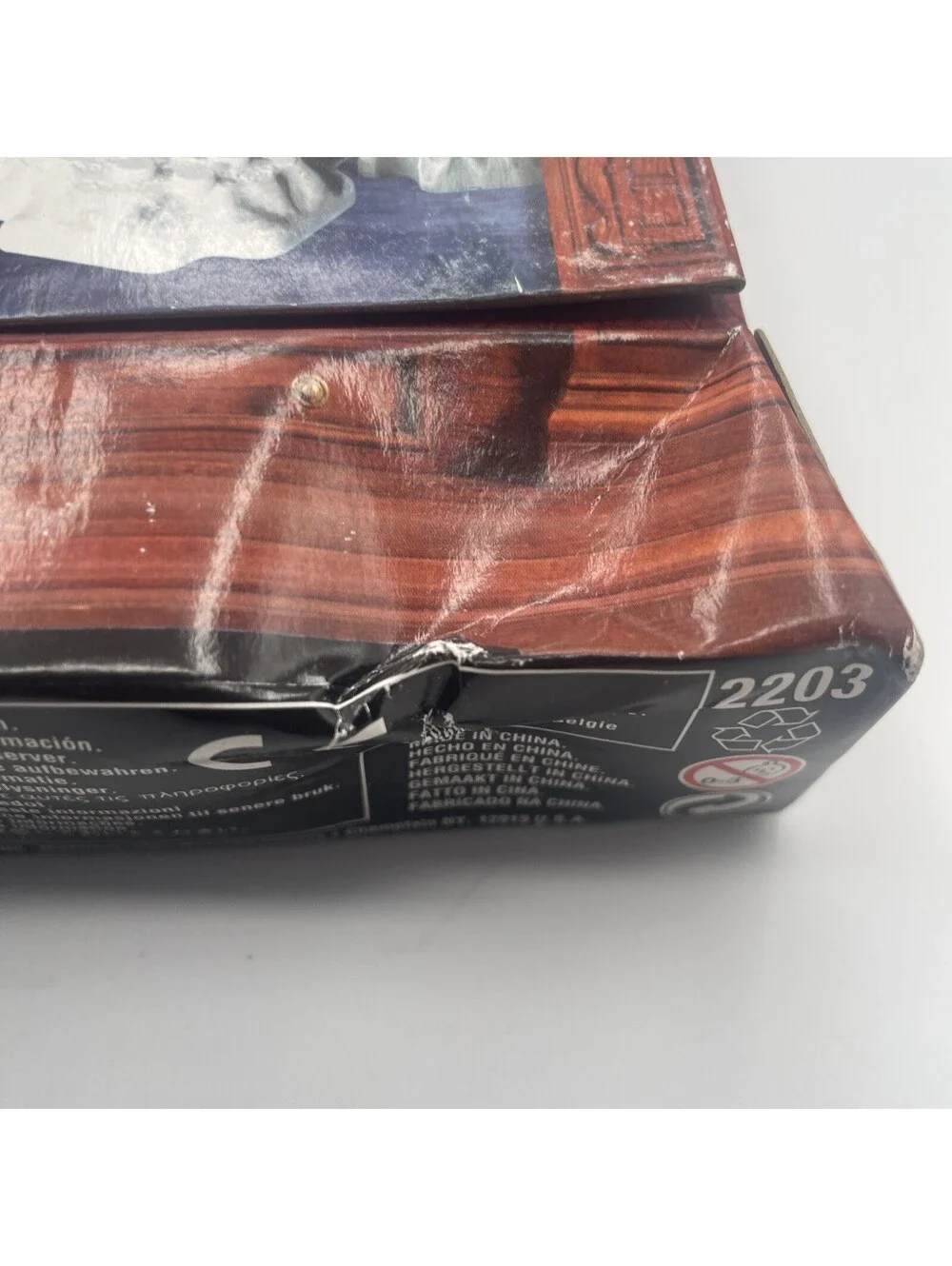 Mega Blocks 2005 Chronicles of Narnia 2203 Winter Battle SEALED Damaged Package